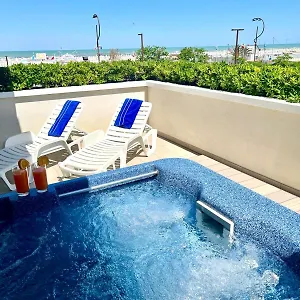 Club House Отель